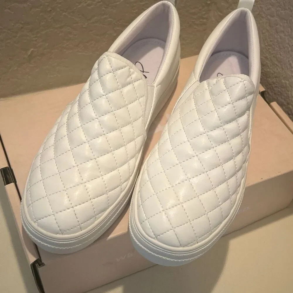 J. Adams Women's Size 10 Glimmer White Quilted Sneakers Casual Slip On Shoe NEW